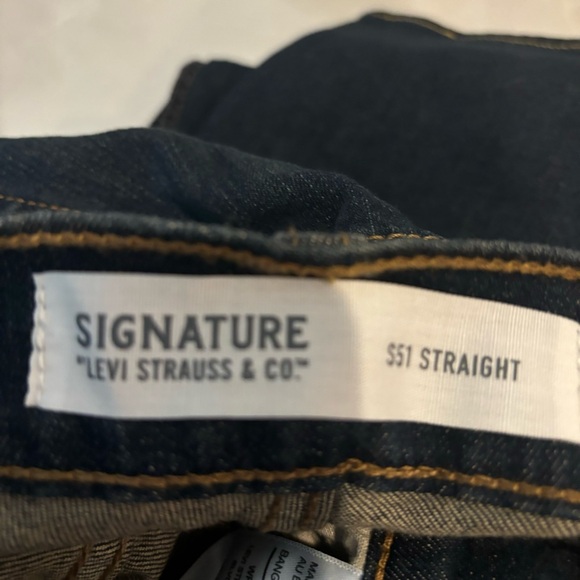 Levi’s Signature Jeans, straight leg size 32x30. NWT - Picture 4 of 9